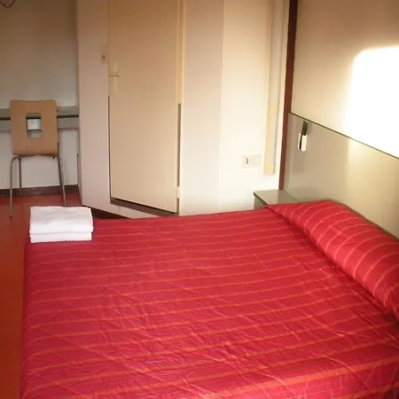 Hotel Premiere Classe Évreux