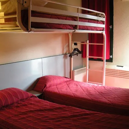 Hotel Premiere Classe 5*