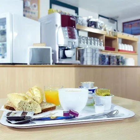 Premiere Classe 5* Évreux