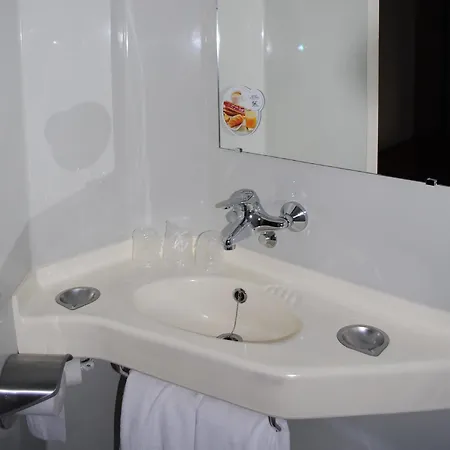 بريمير كلاس 5* إفرو
