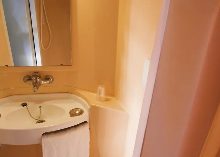 Premiere Classe 5* Évreux